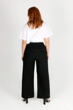 Fayt Tops | ESSENTIAL TEE WHITE