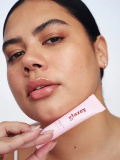 Fayt Glazey | GLAZEY LIP OIL STRAWBERRY