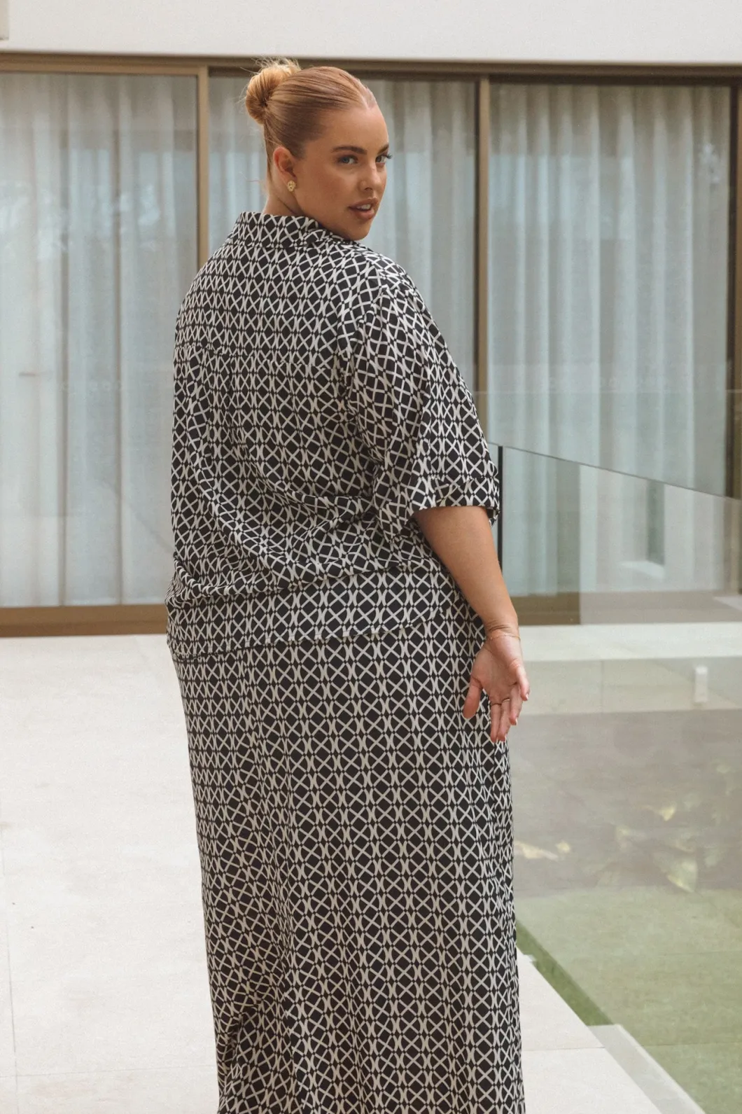Fayt Tops | INDA SHIRT GEO